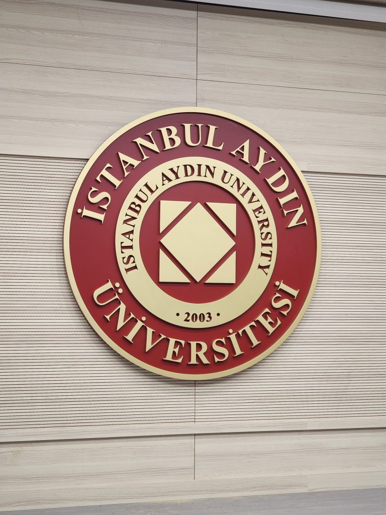 İstanbul Aydın Üniversitesi